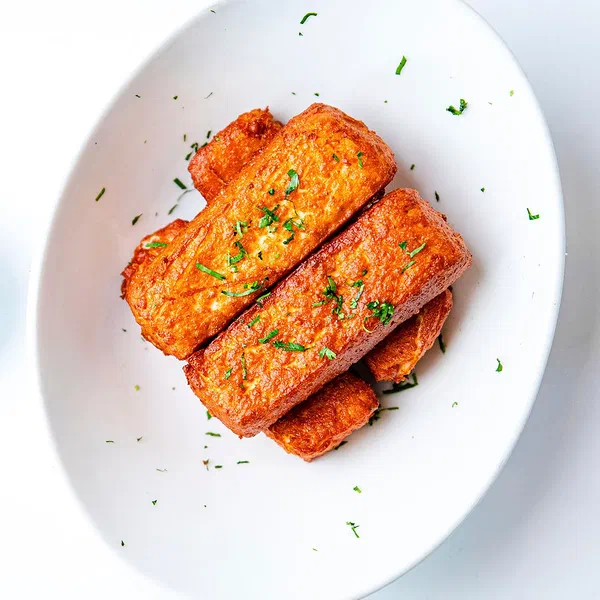 HALLOUMI CHEESE SNACK RICH TASTE