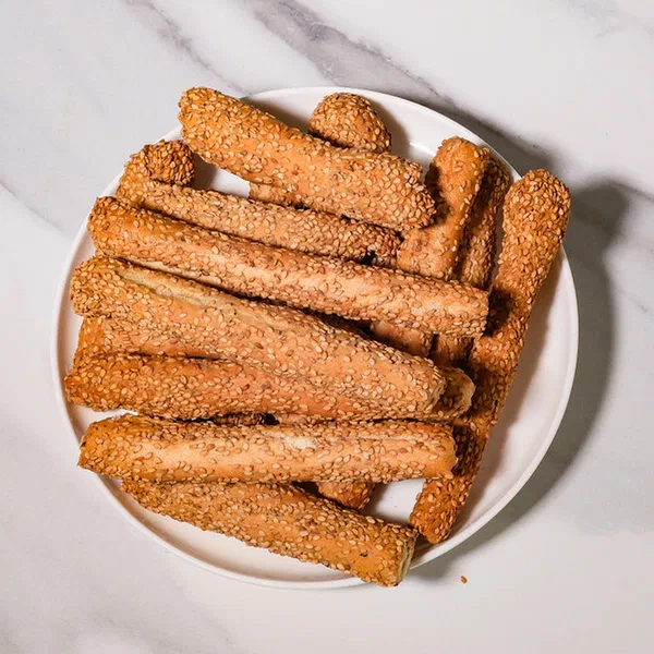 HAYAT BREAD STICKS WITH SESAME 250G - SESAME BREADSTICKS SNACK