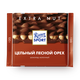 Шоколад молочный Ritter Sport Extra Nut с цельным лесным орехом
