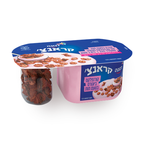 Danone Strawberry yogurt with cornflakes 3.9%