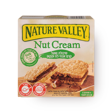 Nature Valley Cereal snack filled with hazelnut cocoa cream