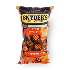 Snyders Cheddar Cream flavored pretzel sandwich