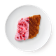 Круассан плоский с глазурью и клубникой Damdala