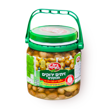 Cracked green olives