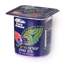 Probiotic yogurt with berries 2%