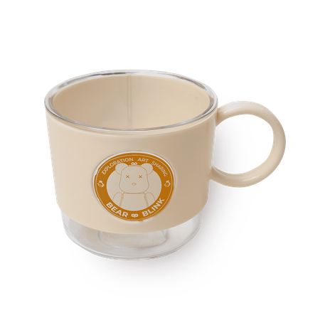 Кружка пластиковая Bear Blink с рисунком медведя