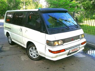 1991 Mitsubishi Delica III, белый, 125000 рублей, вид 1