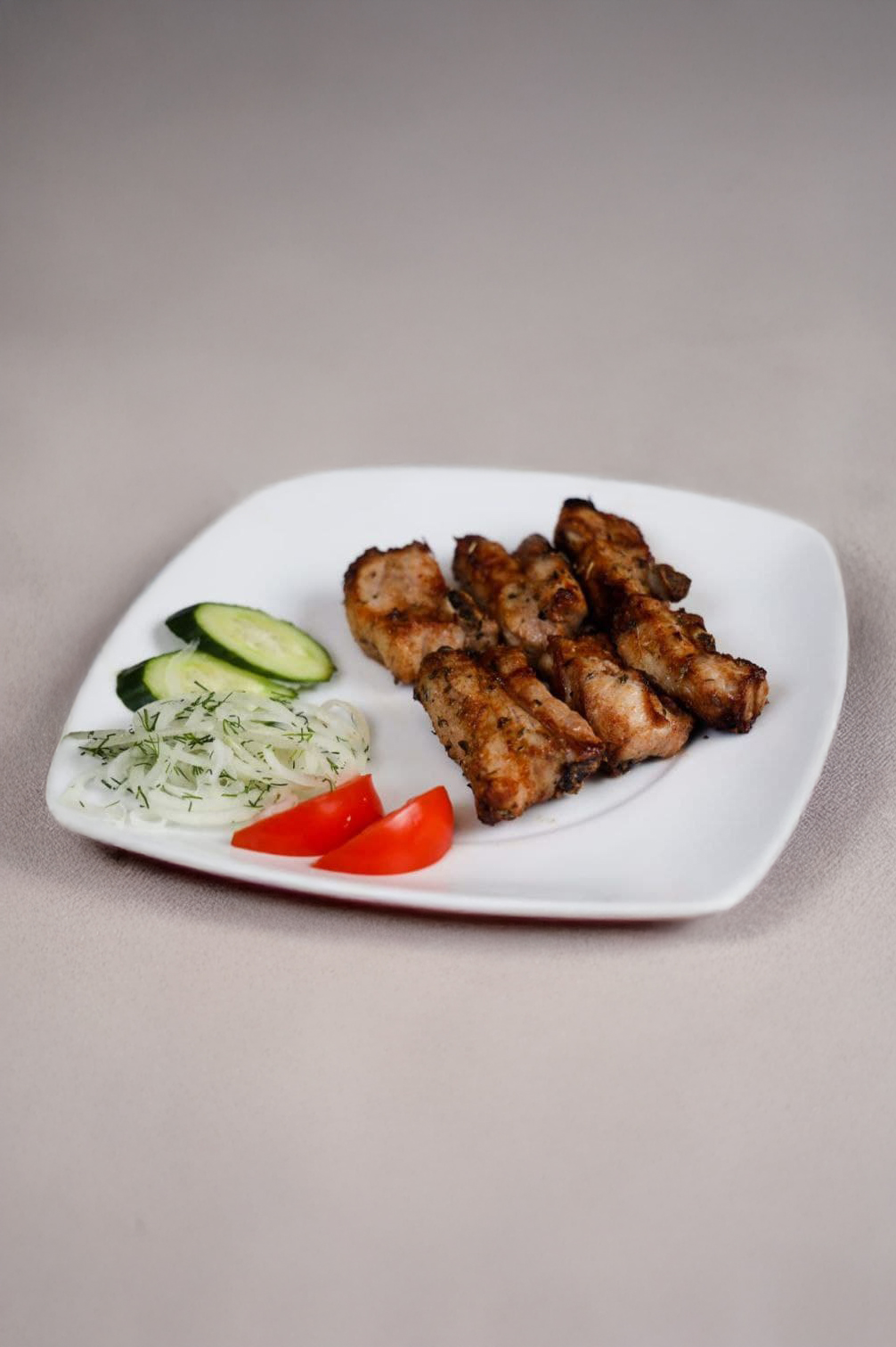 Шашлык из свиной грудки на кости