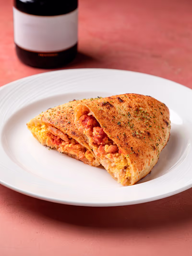 Panzerotti with egg, cheese and turkey