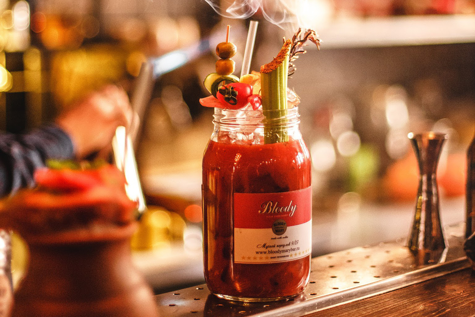 Коктейль «Кровавая Мэри» в Bloody Mary Bar &amp; Grill