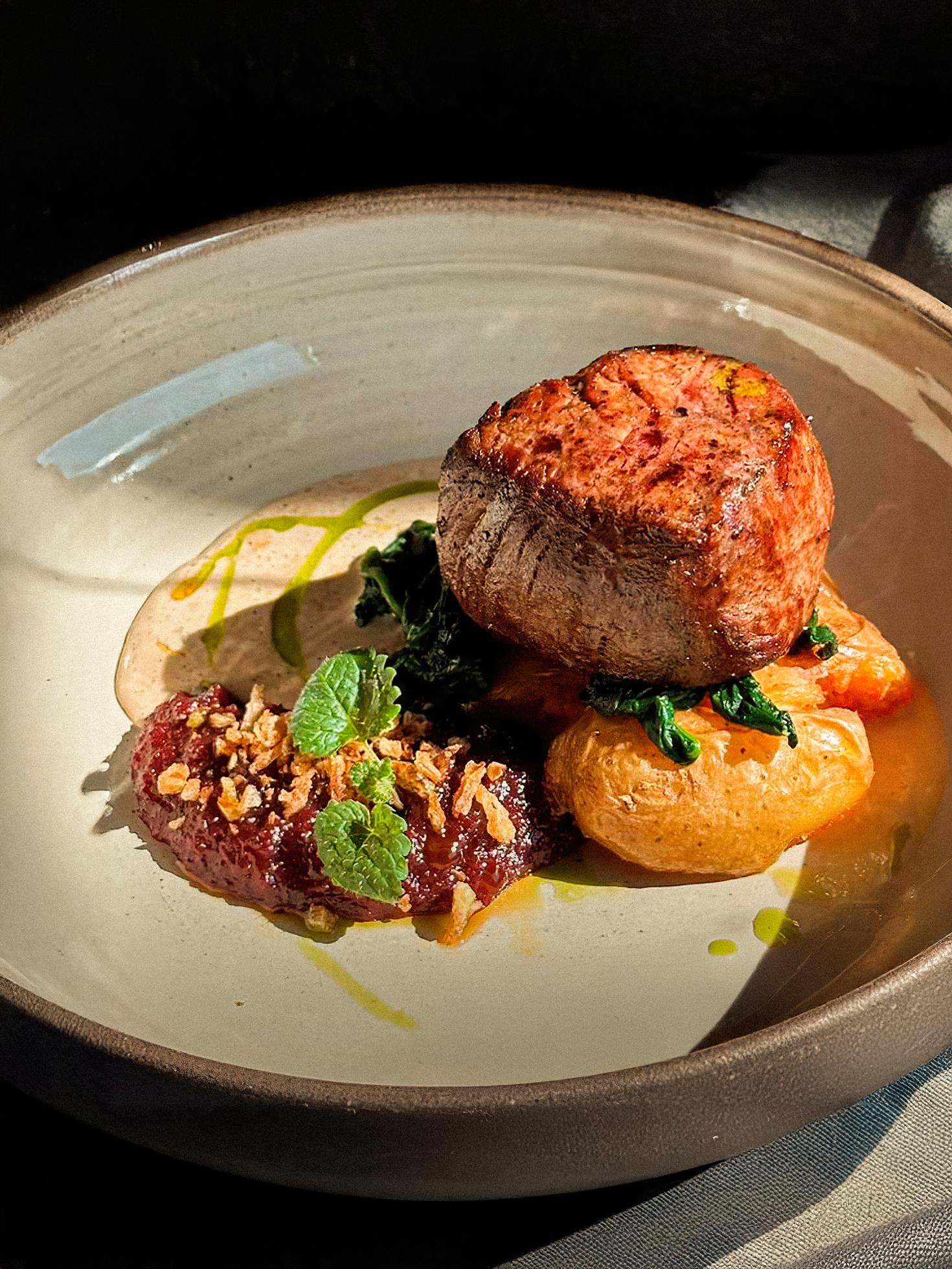 Filet mignon with onion jam
