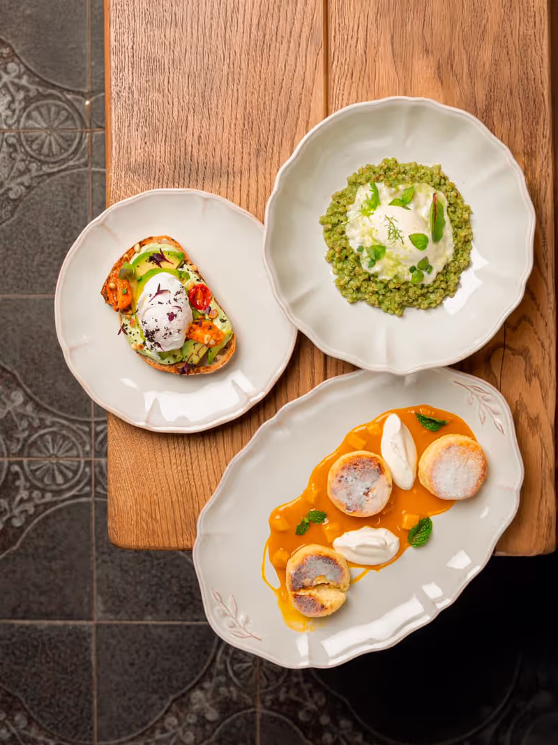 Avocado toast, mango ricottini, green buckwheat
