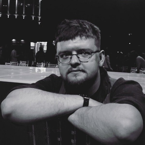 Денис Князев<br>
<span style="opacity: 0.4;">Разработчик общих компонентов интерфейсов </span>