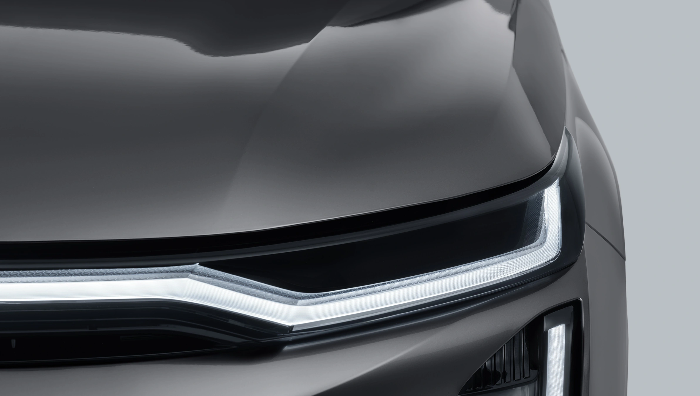 UMO 8 headlight