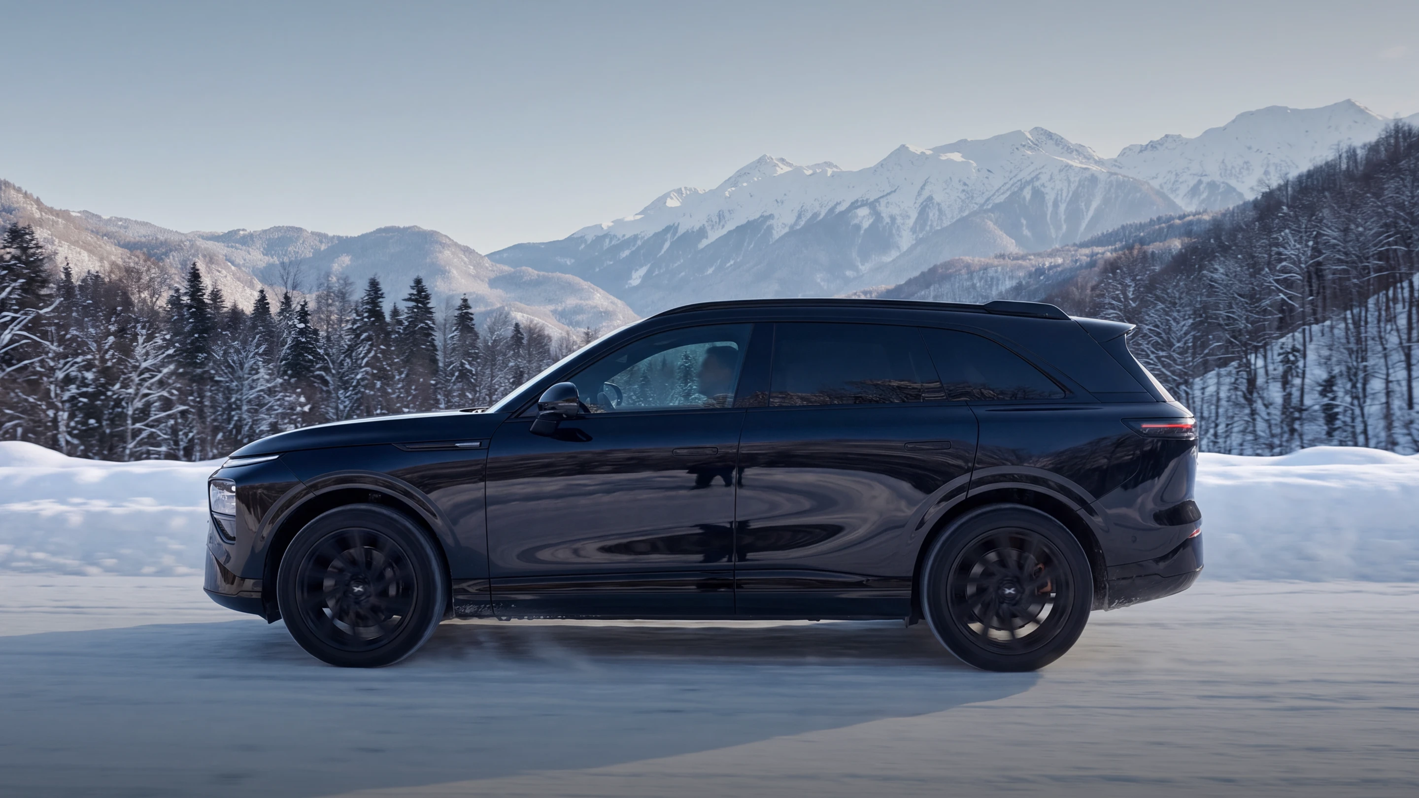 XPENG G9 — зима