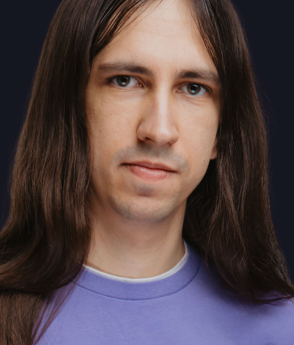 Александр
Куваев