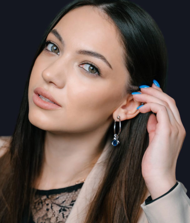 Алина
Безкоровайная